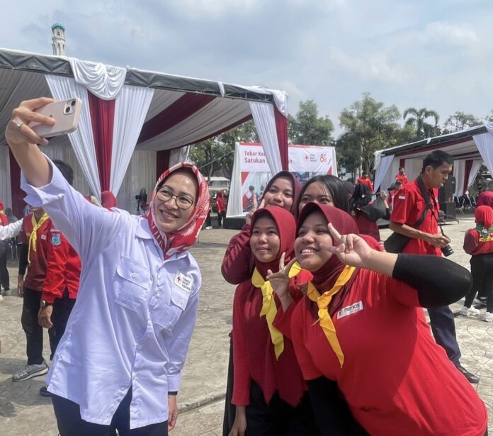 Puncak peringatan Hari Ulang Tahun (HUT) ke-80 Palang Merah Indonesia (PMI) di Kota Tangerang Selatan digelar dengan penuh semangat dan antusiasme di Alun-alun Pamulang, Sabtu, 20 September 2025.