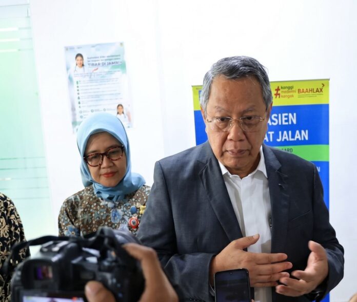 Walikota Benyamin Davnie.